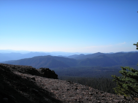 View from above butte camp on trail 238, a cliff overhang